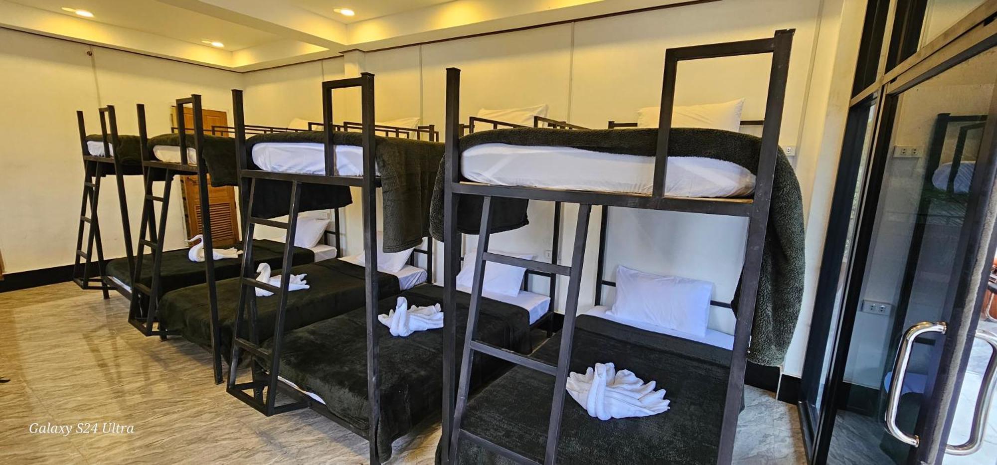 Muang Pakbèng Inn Riverside Hostel Pb חדר תמונה