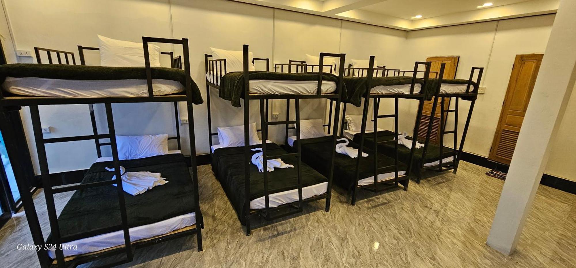 Muang Pakbèng Inn Riverside Hostel Pb מראה חיצוני תמונה