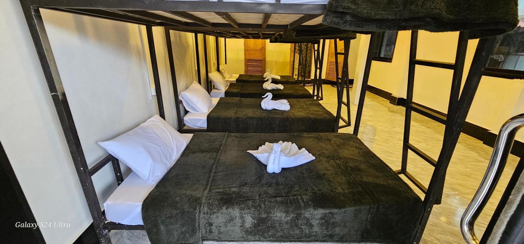 Muang Pakbèng Inn Riverside Hostel Pb מראה חיצוני תמונה